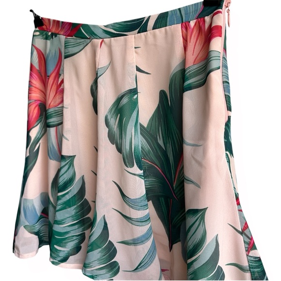 Show Me Your MuMu Kauai Kisses Mini Tropical Palm Leaf Tree Print Skater Skirt - Picture 7 of 10